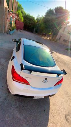 هیوندای جێنسس